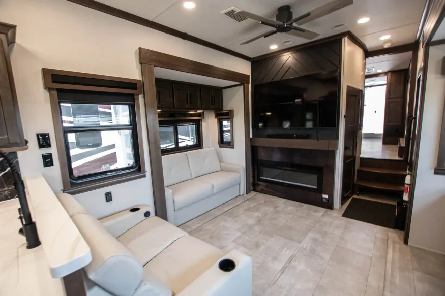 2025 Forest River Riverstone Legacy 39RKFB | Photo 10 of 25