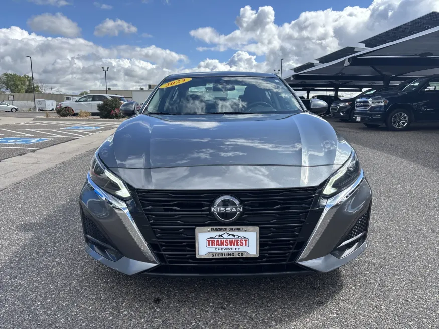 2023 Nissan Altima 2.5 SV | Photo 7 of 19