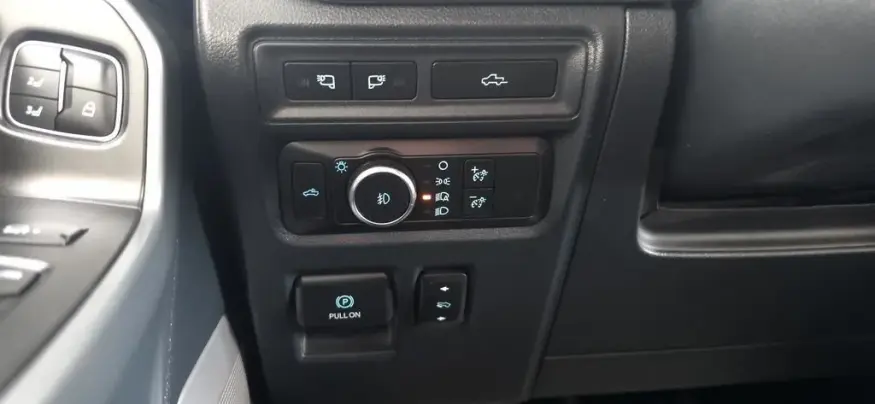 2021 Ford F-150 | Photo 15 of 32
