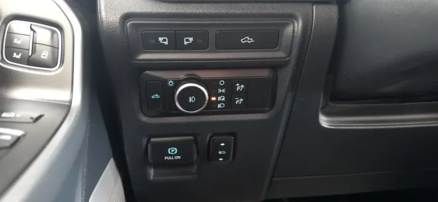 2021 Ford F-150 | Photo 15 of 32