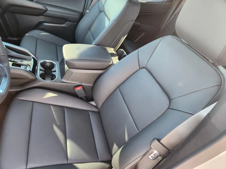 2026 GMC Canyon 4WD Elevation | Photo 8 of 20