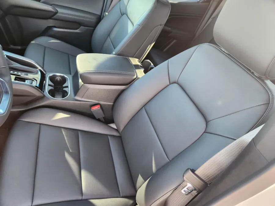 2026 GMC Canyon 4WD Elevation | Photo 8 of 20