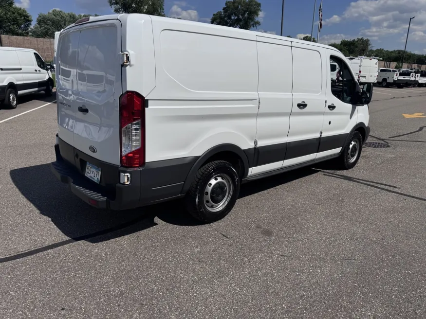 2018 Ford Transit | Photo 5 of 17
