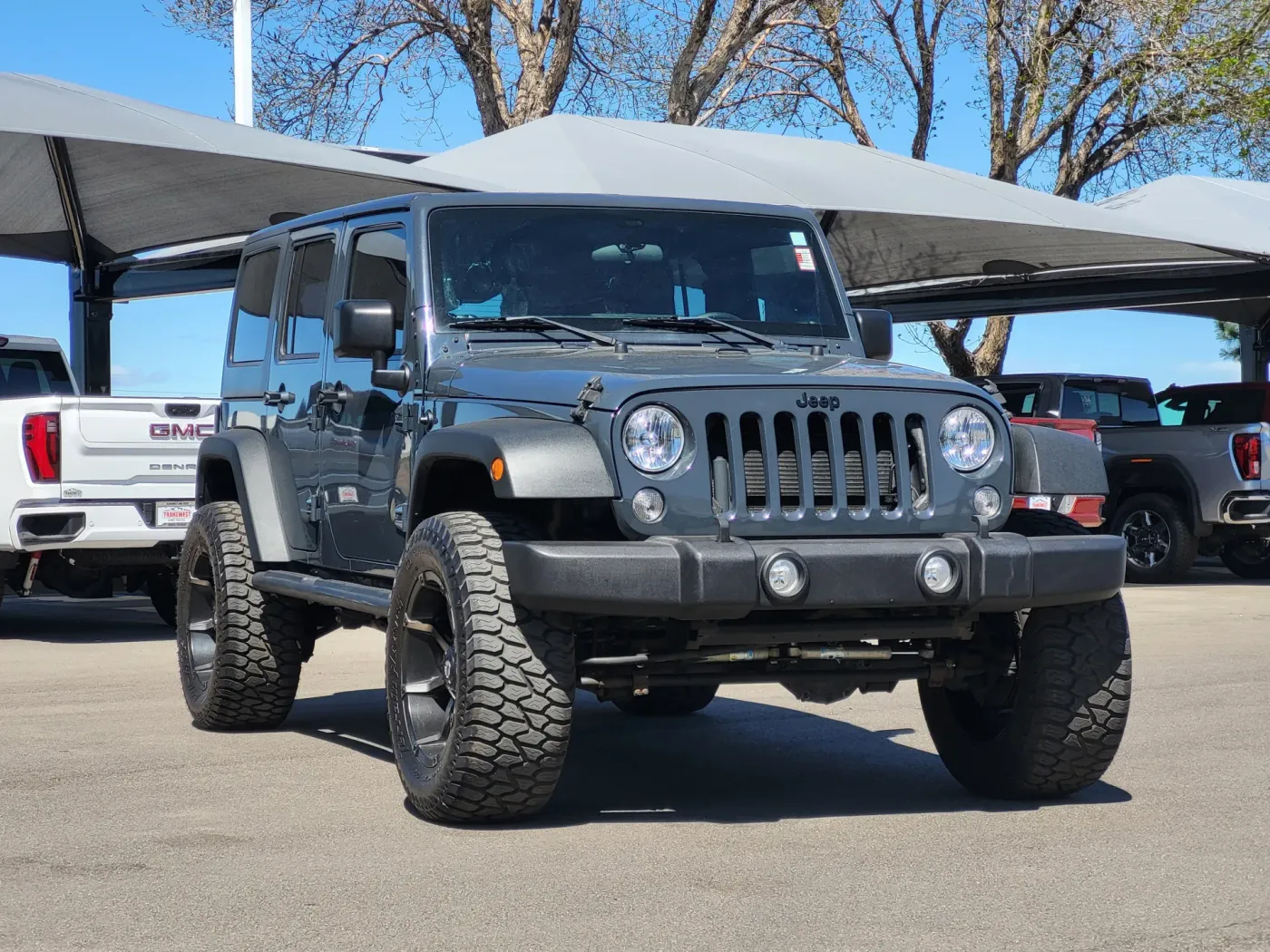 2016 Jeep Wrangler Unlimited | Photo 2 of 23