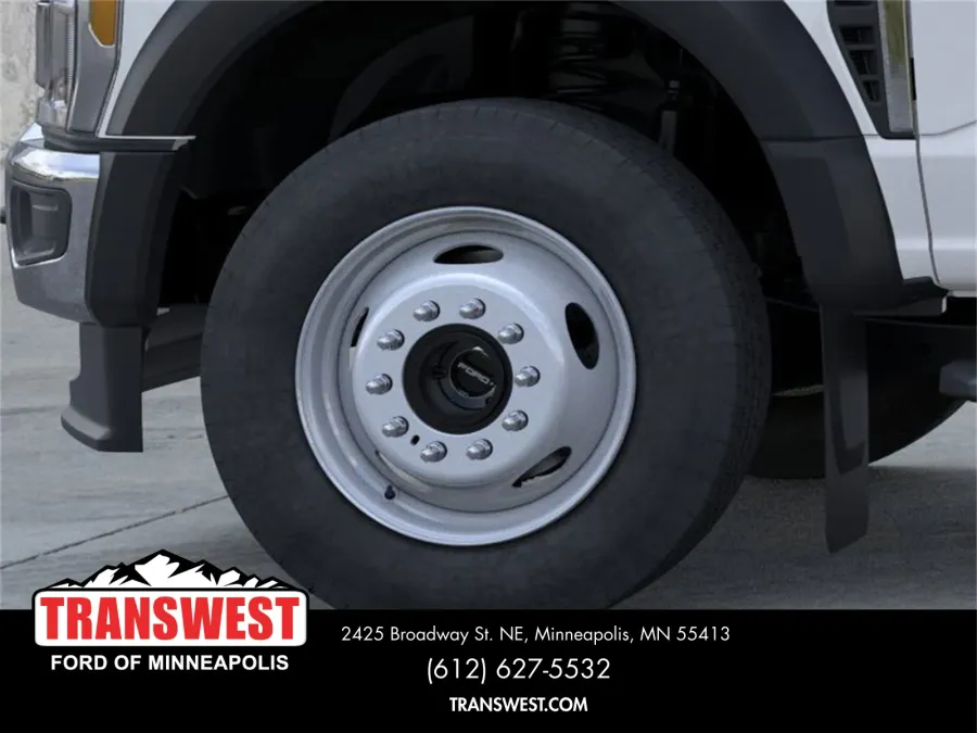 2026 Ford Super Duty F-600 | Photo 19 of 22