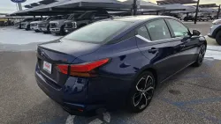2024 Nissan Altima | Thumbnail Photo 5 of 26