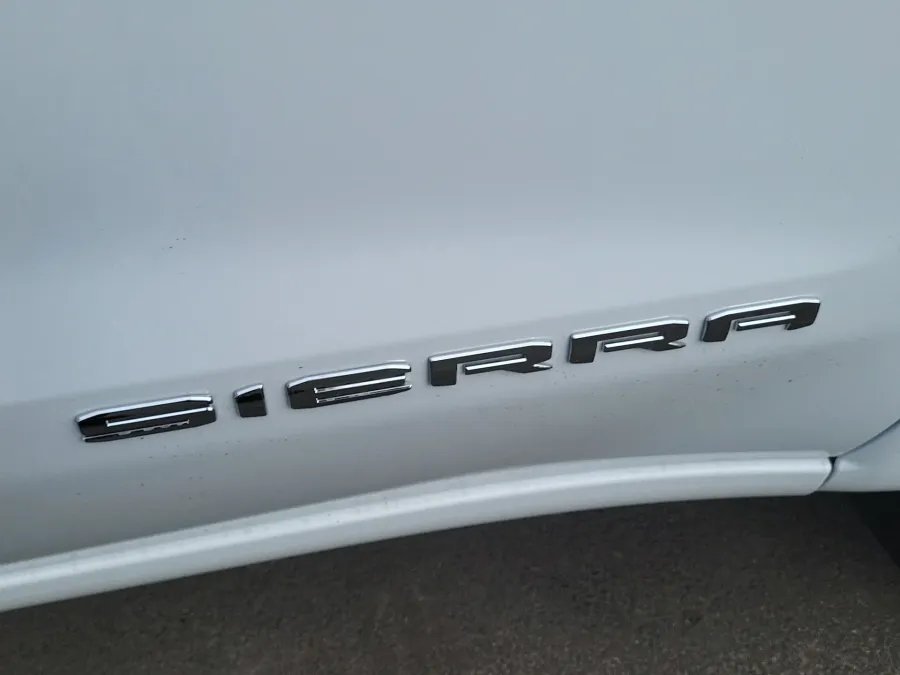 2026 GMC Sierra 1500 Pro | Photo 7 of 23