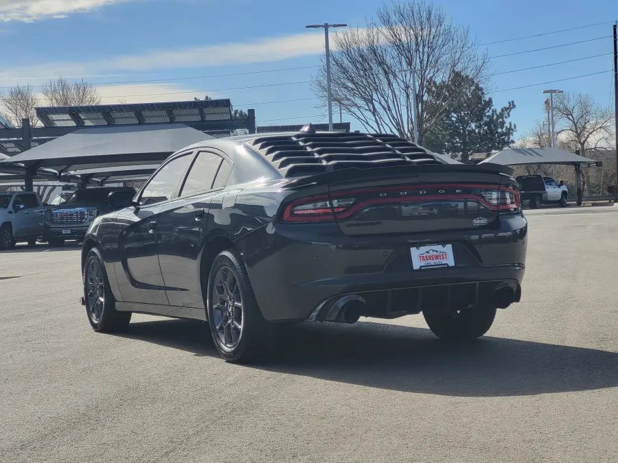 2018 Dodge Charger GT | Photo 9 of 35