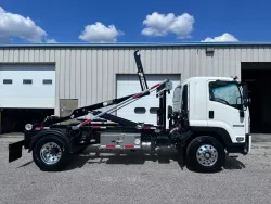 2025 Isuzu FTR | Thumbnail Photo 2 of 9