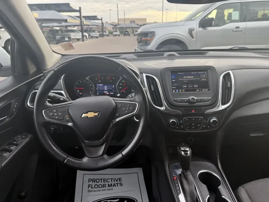 2021 Chevrolet Equinox | Photo 26 of 28