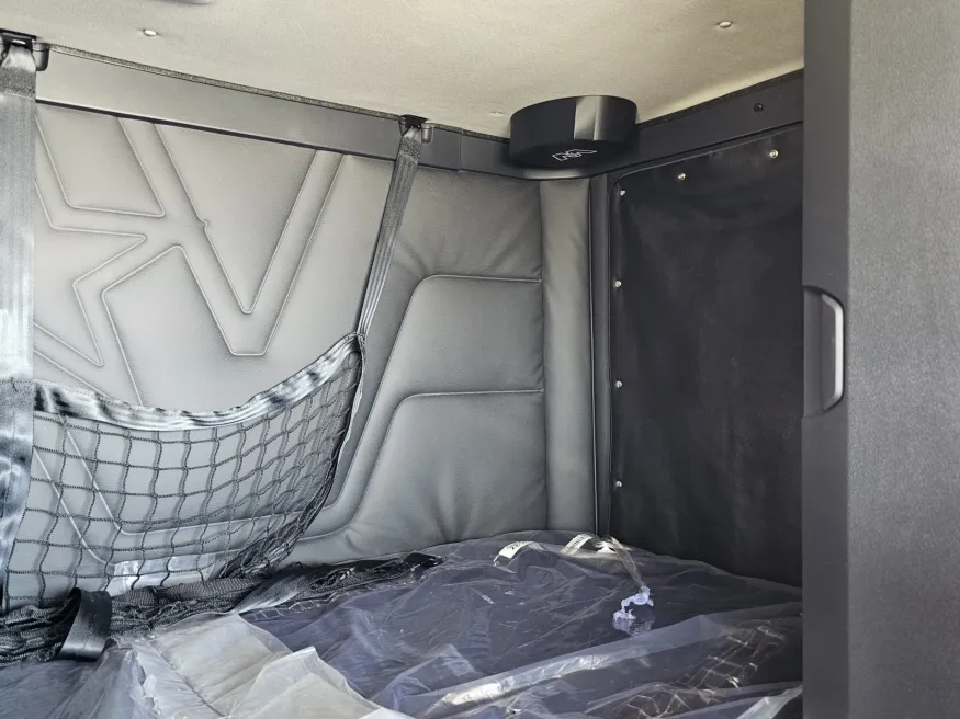 2025 Western Star 49X | Photo 16 of 41