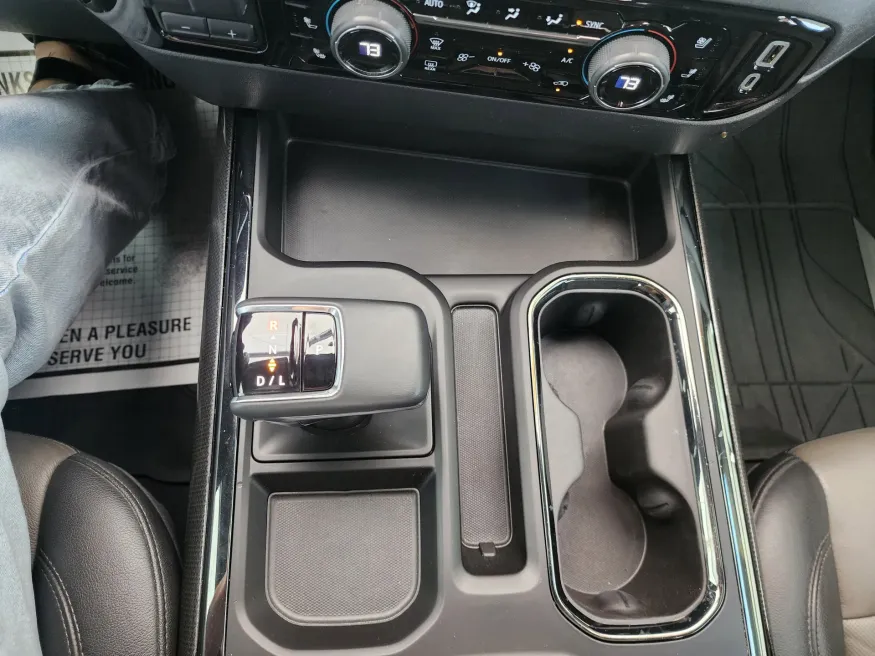 2023 Chevrolet Silverado 1500 ZR2 | Photo 31 of 33