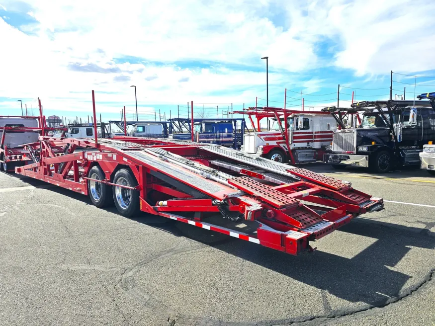 2020 Peterbilt 389 | Photo 11 of 34