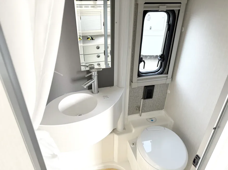 2026 Winnebago EKKO 23B | Photo 8 of 13