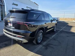 2024 Chevrolet Traverse AWD LT | Thumbnail Photo 7 of 29