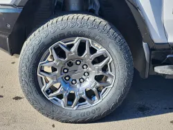 2024 GMC HUMMER EV SUV 3X | Thumbnail Photo 5 of 21