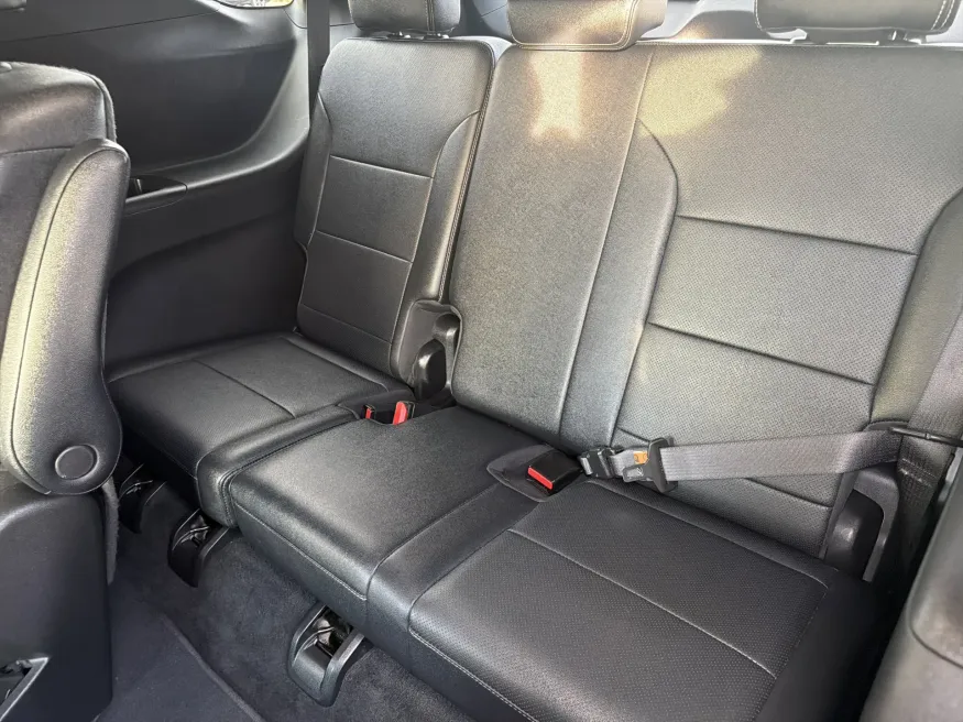 2025 Chevrolet Traverse AWD LT | Photo 10 of 22