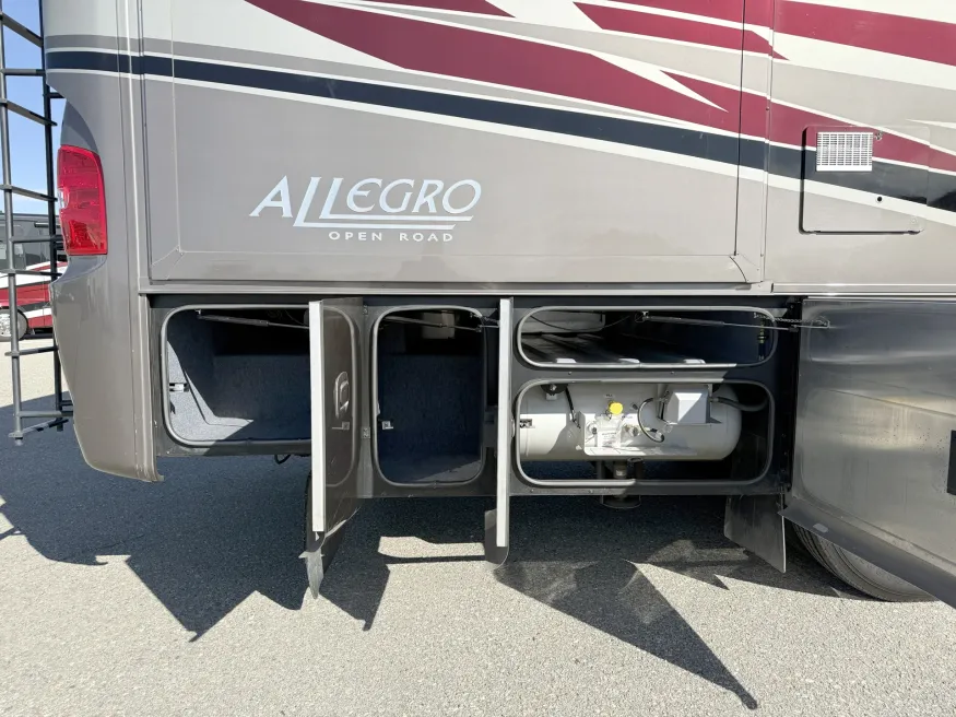 2015 Tiffin Allegro Open Road 34TGA | Photo 27 of 31