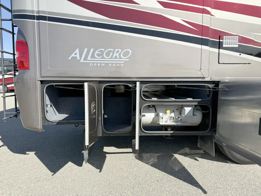 2015 Tiffin Allegro Open Road 34TGA | Photo 27 of 31