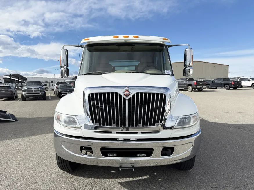 2006 International 4400 2L Hauler | Photo 20 of 19