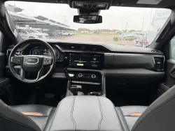 2023 GMC Sierra 1500 AT4 | Thumbnail Photo 10 of 20