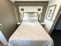 2026 Newmar Canyon Star 3947 | Thumbnail Photo 16 of 33