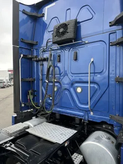 2023 Freightliner Cascadia | Thumbnail Photo 20 of 24