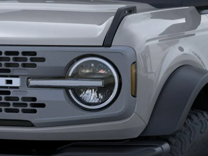 2026 Ford Bronco Badlands | Photo 19 of 25