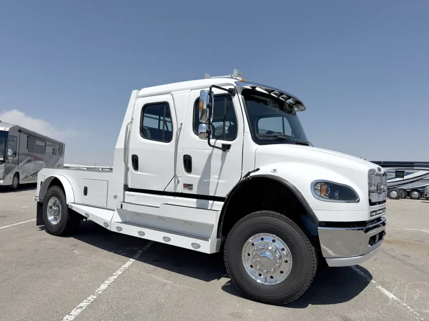 2025 Freightliner M2 106 Plus Summit Hauler | Photo 24 of 24