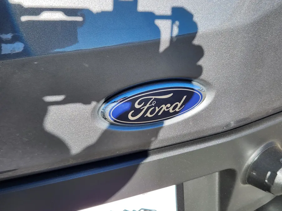 2023 Ford Transit Passenger Wagon T350 | Photo 12 of 30