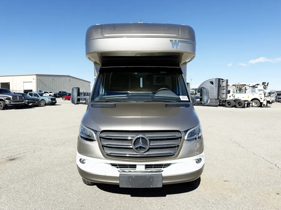2021 Winnebago Navion 24D | Photo 20 of 24