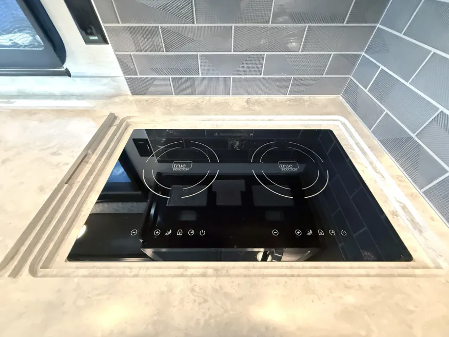 2026 Renegade Verona 36VSB | Photo 10 of 28