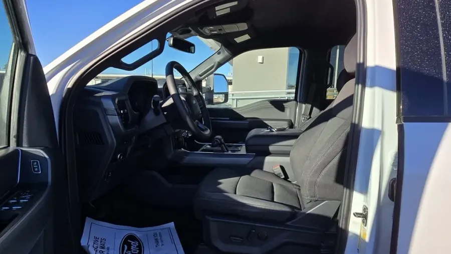 2025 Ford F-150 | Photo 9 of 24