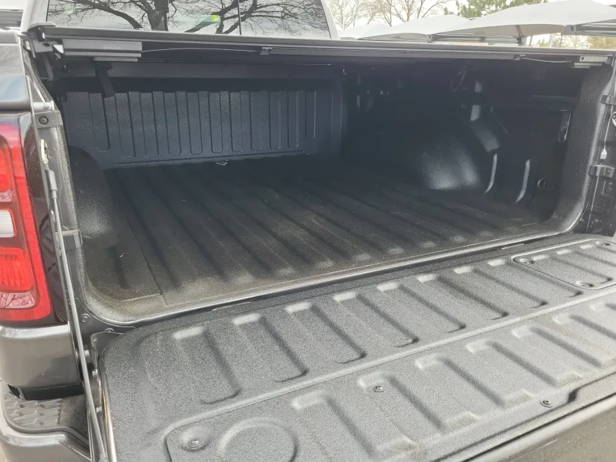 2025 RAM 1500 Laramie | Photo 23 of 26