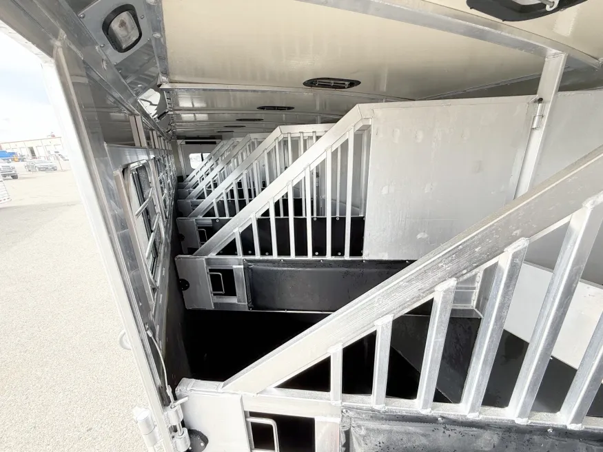 1999 Hart Deluxe | Photo 4 of 19