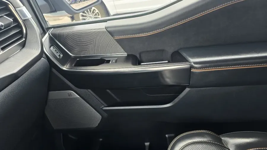 2023 Ford F-150 | Photo 31 of 34