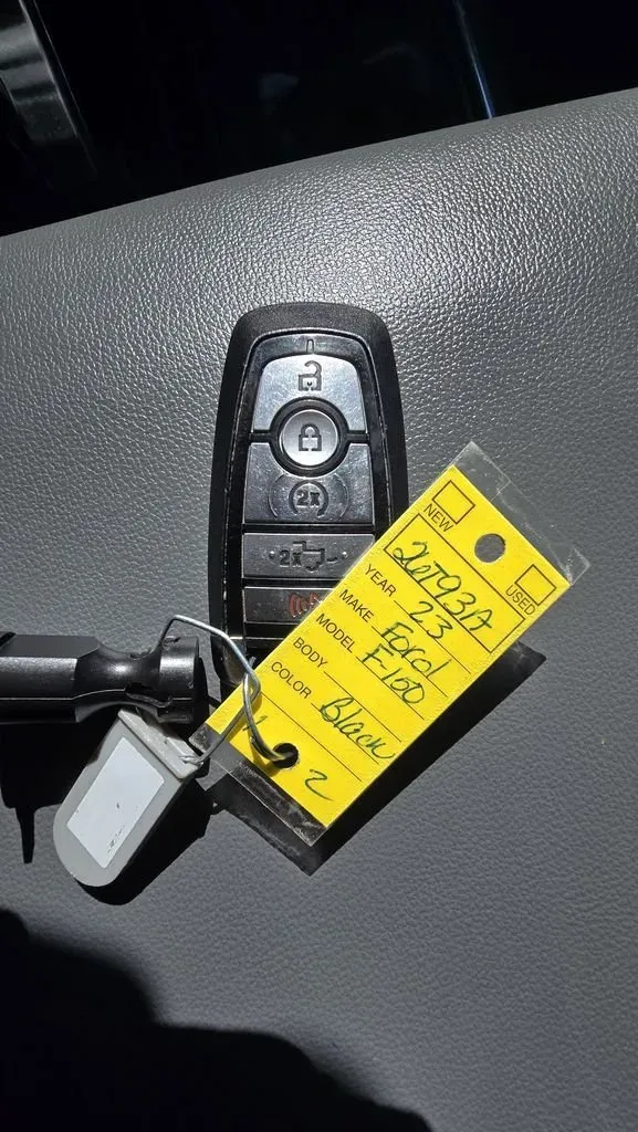 2023 Ford F-150 | Photo 25 of 31