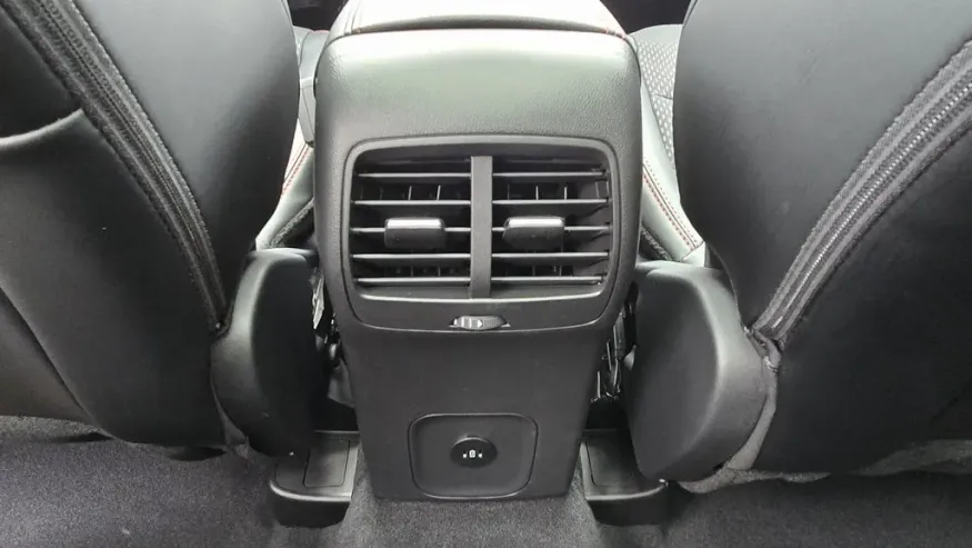 2026 Ford Escape | Photo 29 of 30