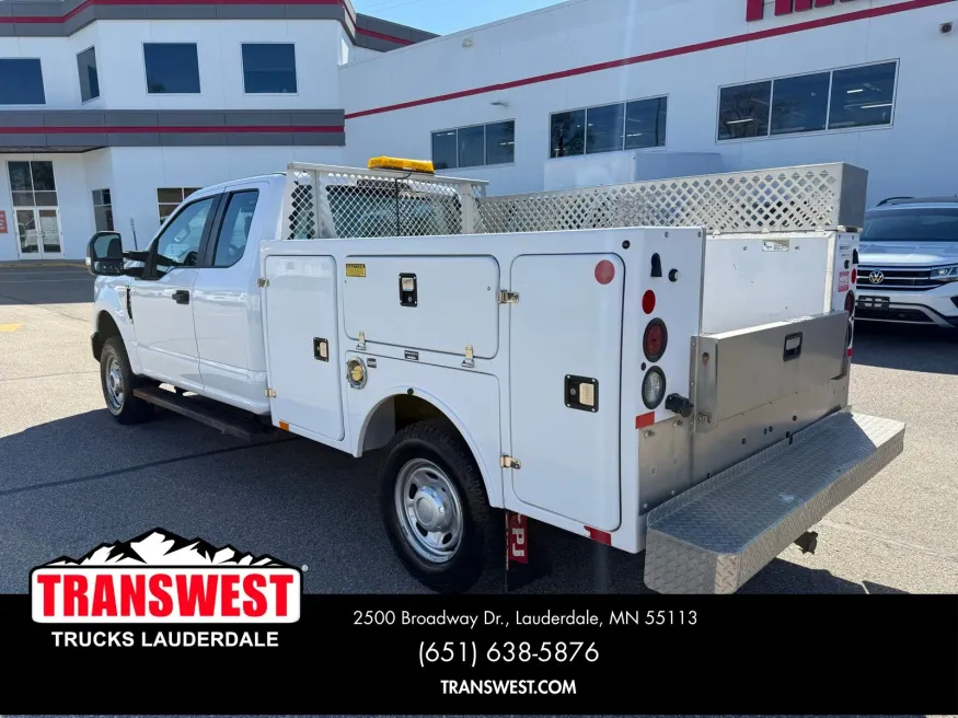 2020 Ford Super Duty F-350 XL | Photo 2 of 22