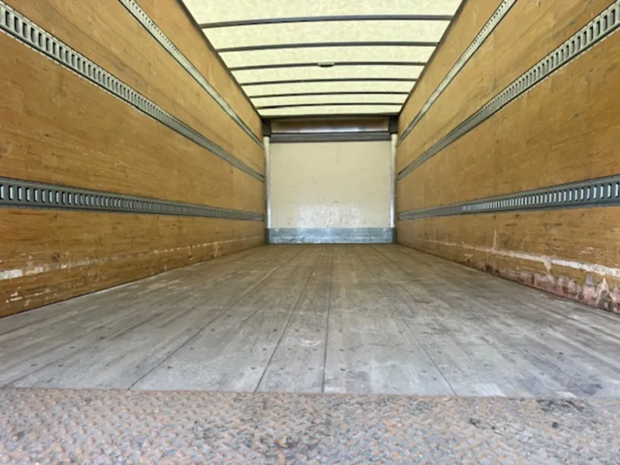 2020 International MV607 | Photo 7 of 14
