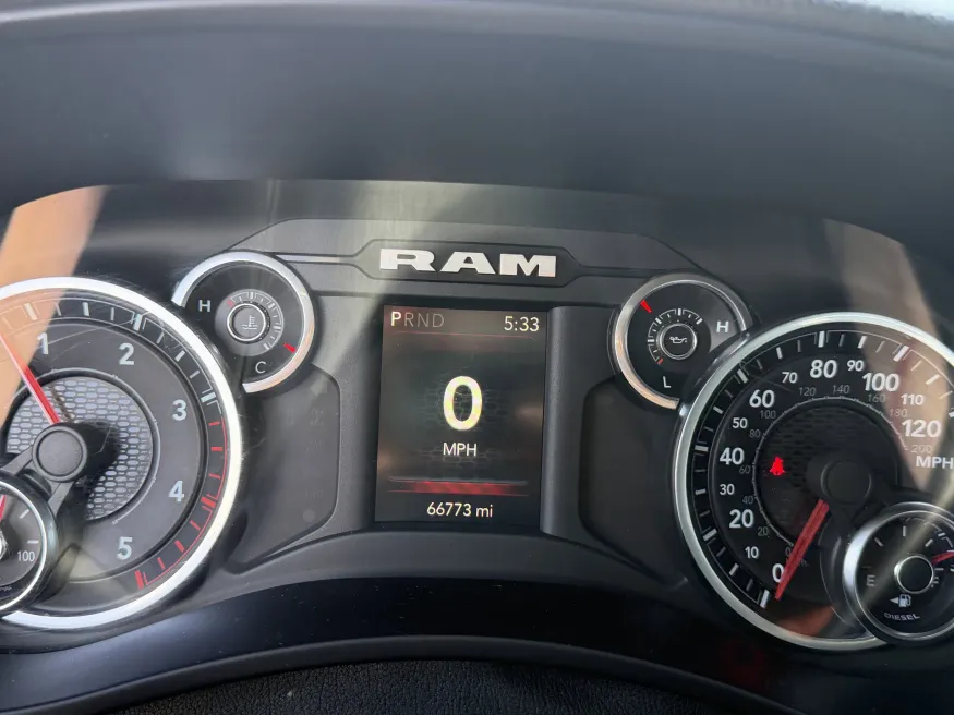 2022 RAM 2500 Big Horn | Photo 16 of 18