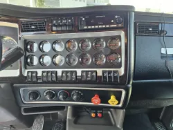 2025 Kenworth W900 | Thumbnail Photo 12 of 21