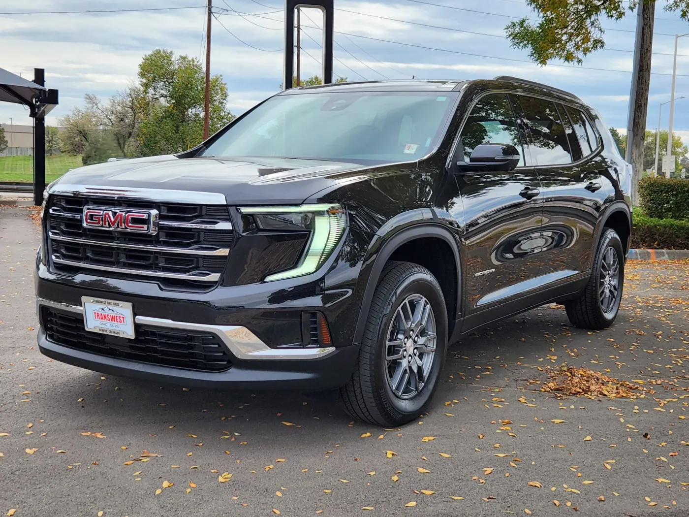 2025 GMC Acadia AWD Elevation | Photo 3 of 29