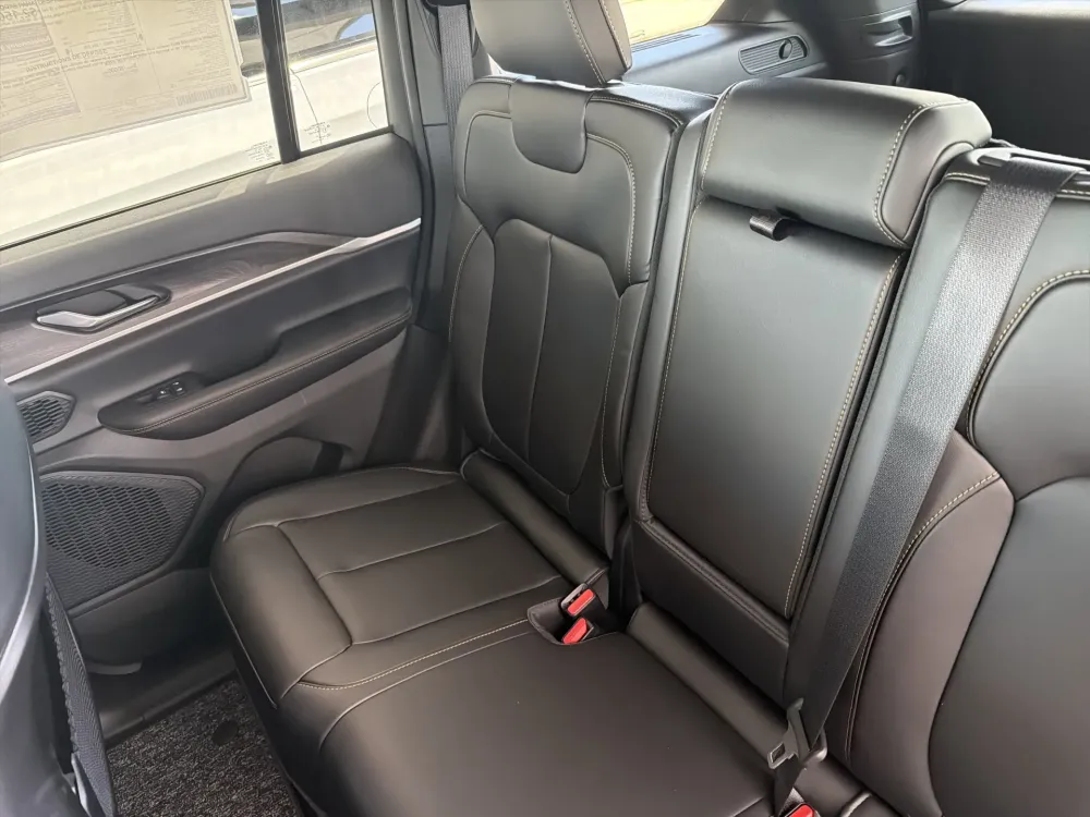 2026 Jeep Grand Cherokee 85th Anniversary Edition - Photo 12