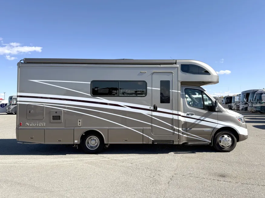 2021 Winnebago Navion 24D | Photo 3 of 24