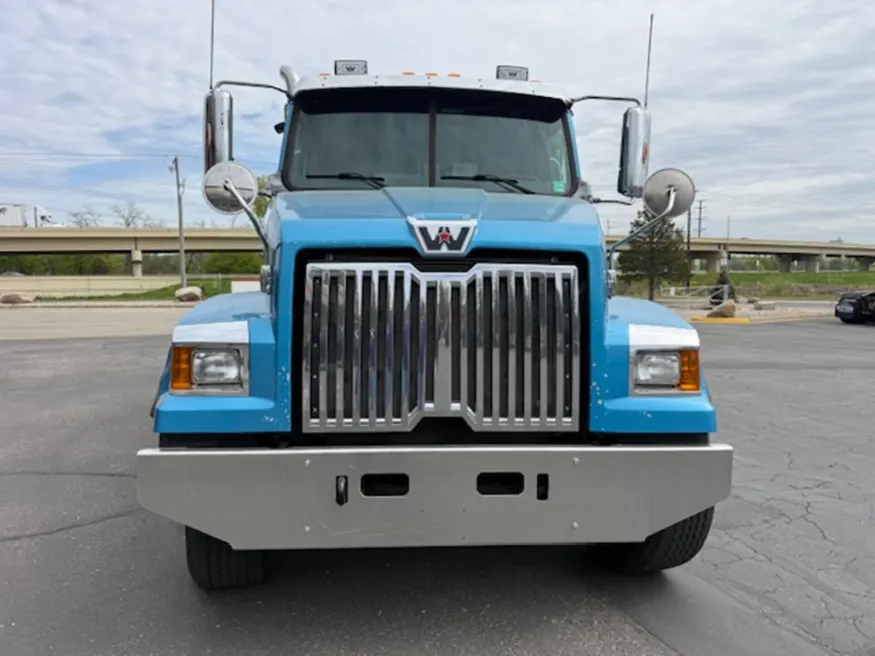 2019 Western Star 4700SF | Photo 10 of 14