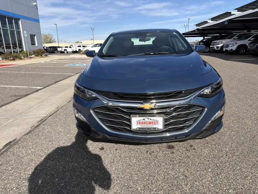2025 Chevrolet Malibu LT | Photo 7 of 19
