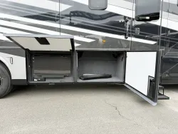 2026 Newmar Super Star 4159 | Thumbnail Photo 23 of 27