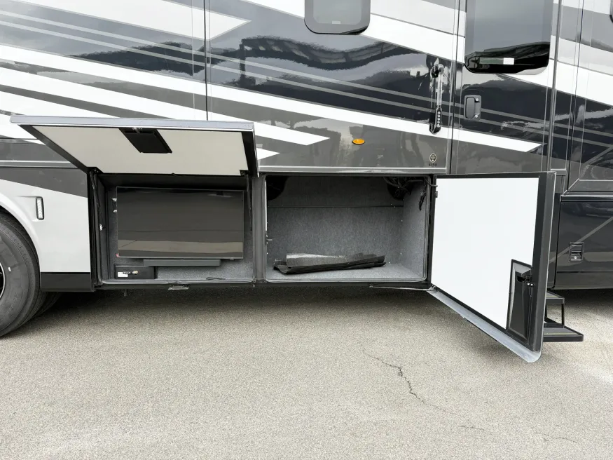 2026 Newmar Super Star 4159 | Photo 23 of 27