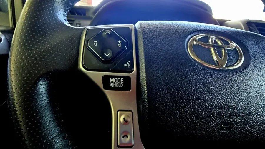 2022 Toyota 4Runner | Photo 15 of 29